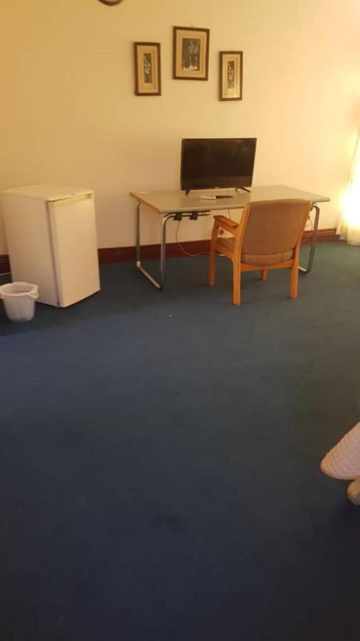 Carlcyn Homestay غابورون المظهر الخارجي الصورة