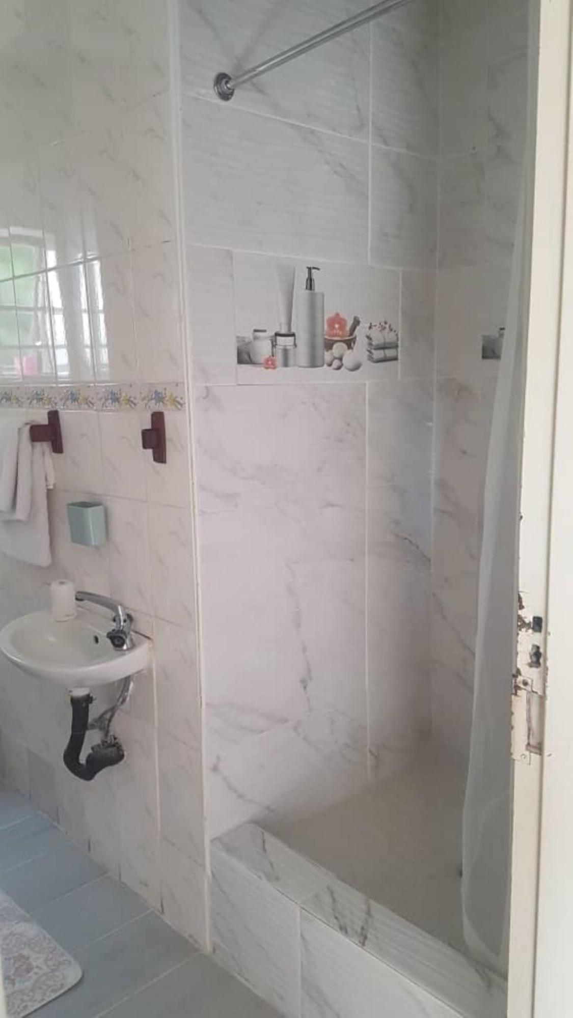 Carlcyn Homestay غابورون المظهر الخارجي الصورة